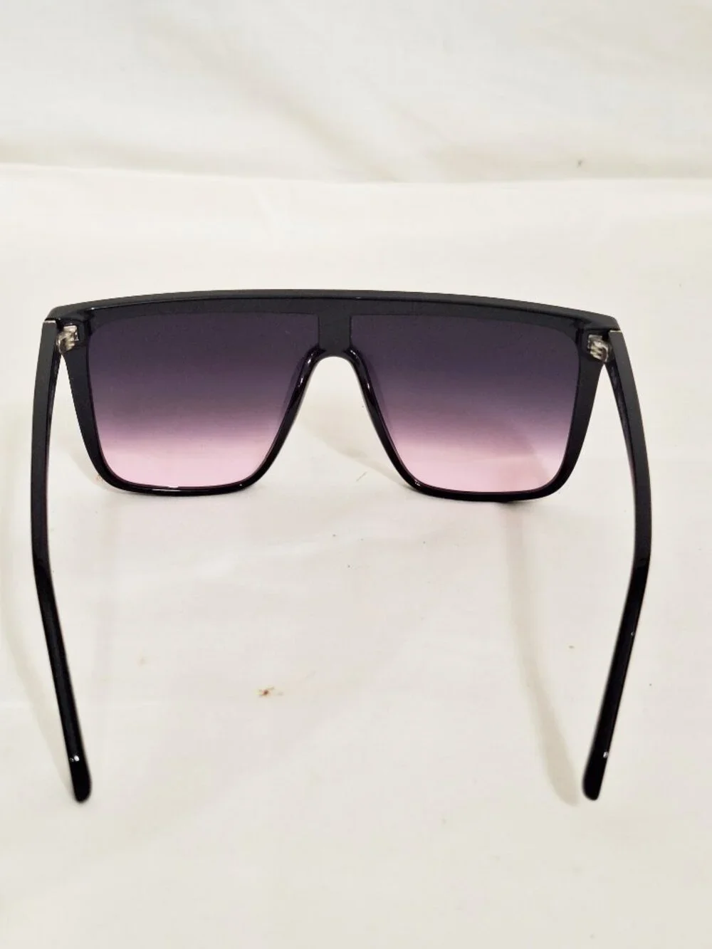 Quay Shield Sunglasses NIGHTFALL Oversized Polarized 1212 Black/pink lenses
